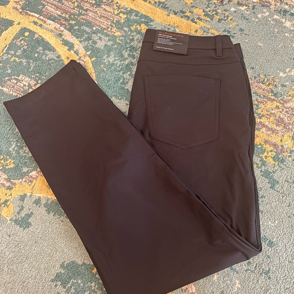 NWT Lululemon Classic ABC pant. 33x32
